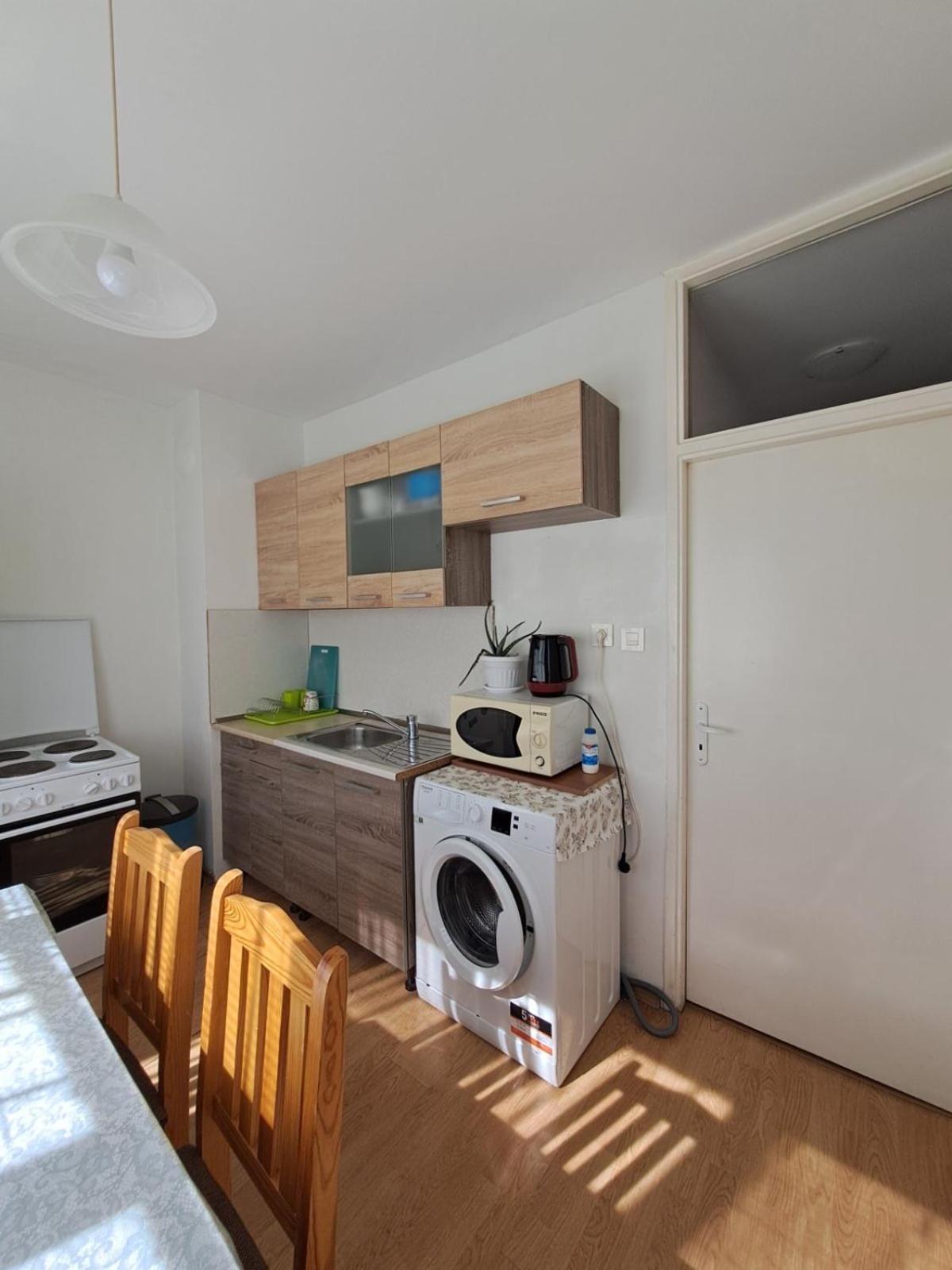 Levskig Studio 10 Min From Sofia Airport And City Centre Exteriör bild